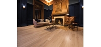 Red Oak Exclusive