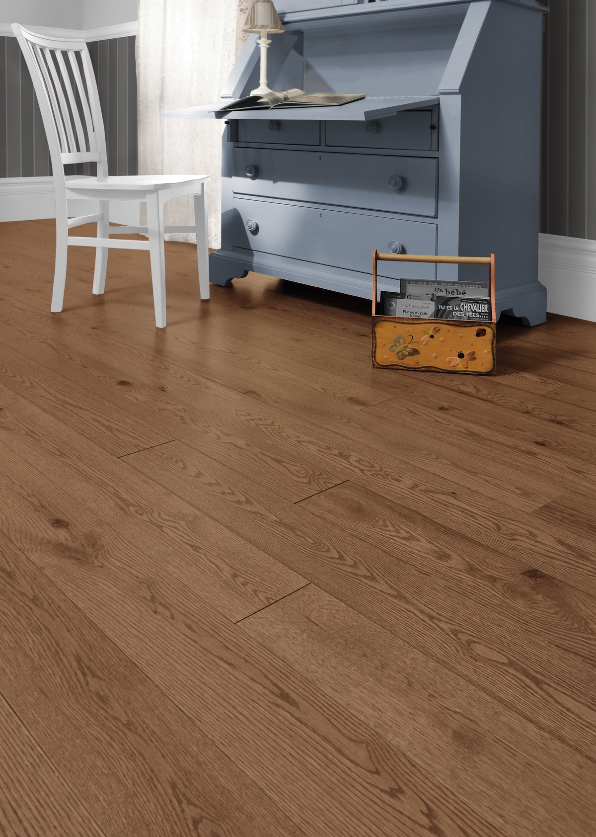 Brushed red oak Carmel