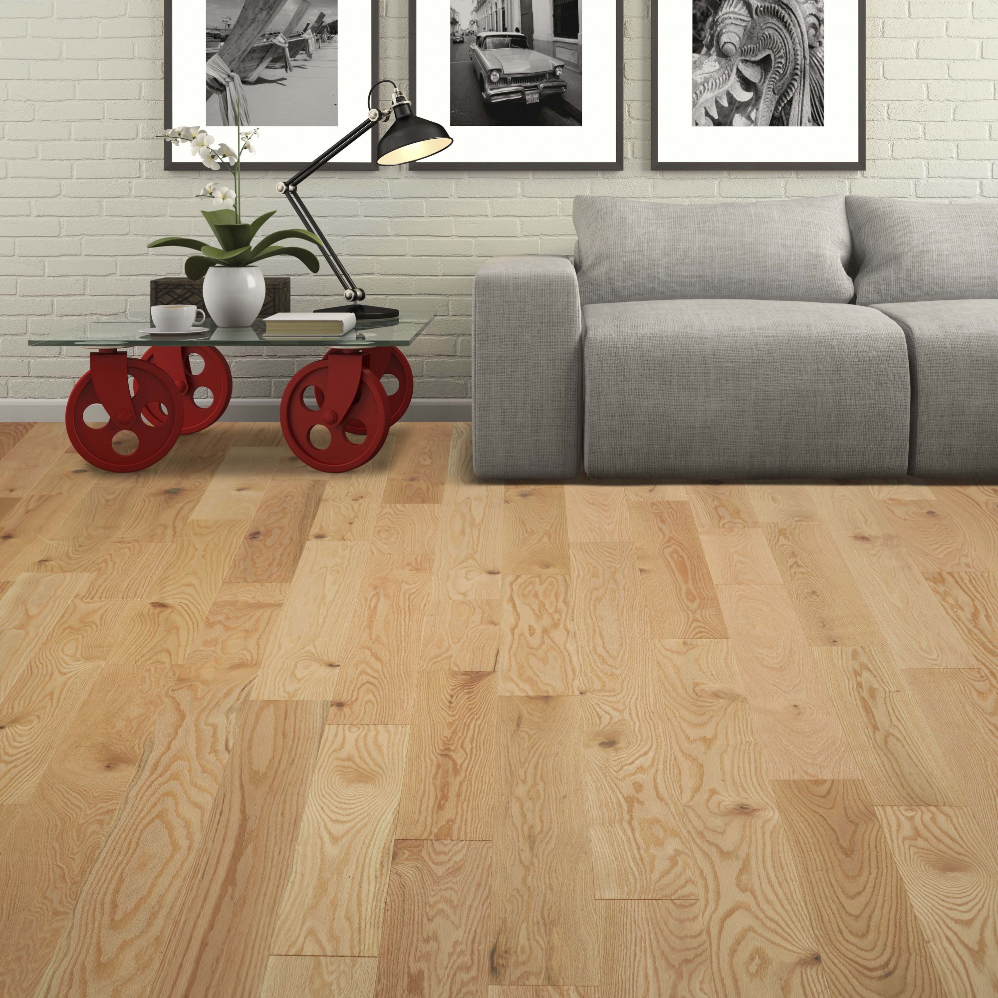 Read oak hardwood flor in Natural, Wire Brushed Collection